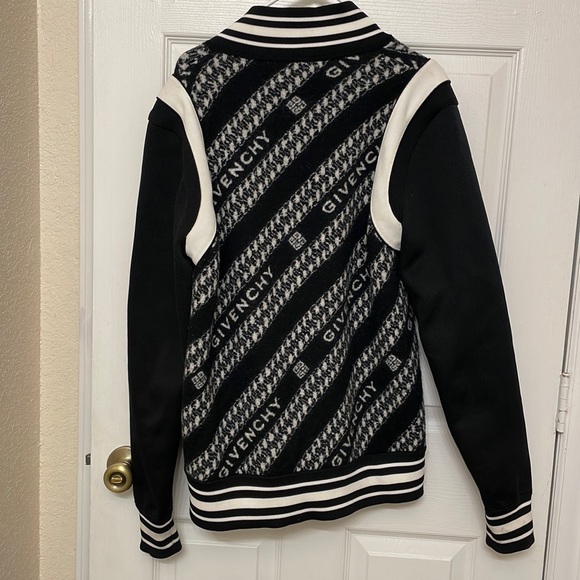 *Authentic* Givenchy Jacket
